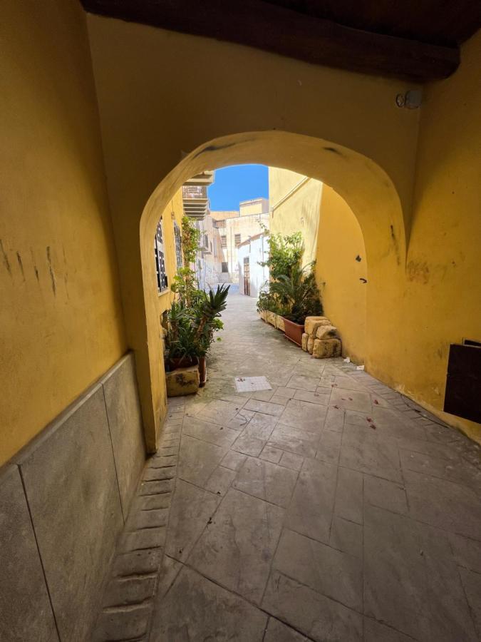 Vicolo Del Vento Stanza Scirocco Palermo Exterior foto